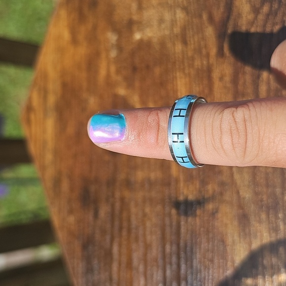 Blue Initial H Ring - Picture 2 of 3